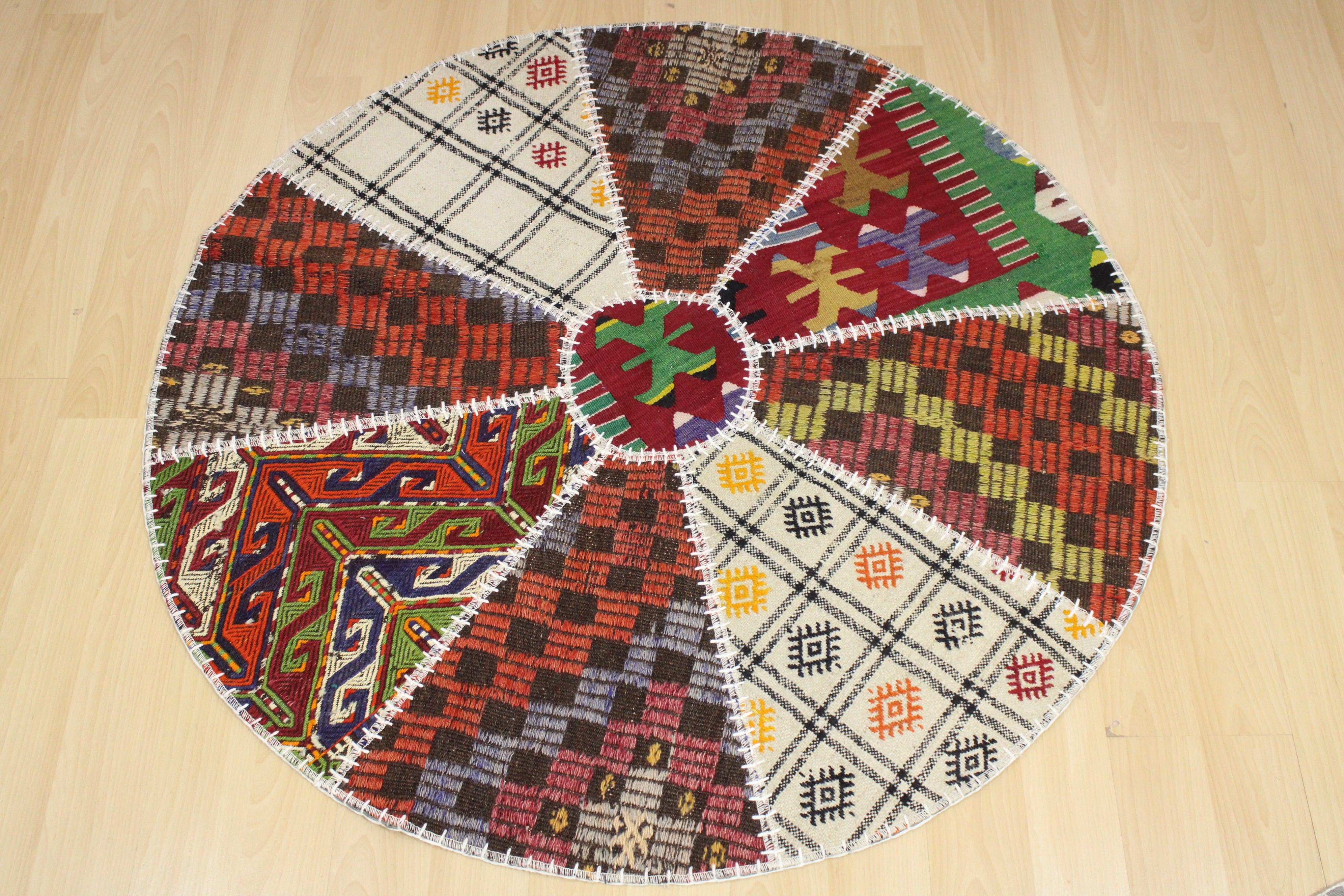 Turkish Patchwork Hand-Knotted Wool Round Rug