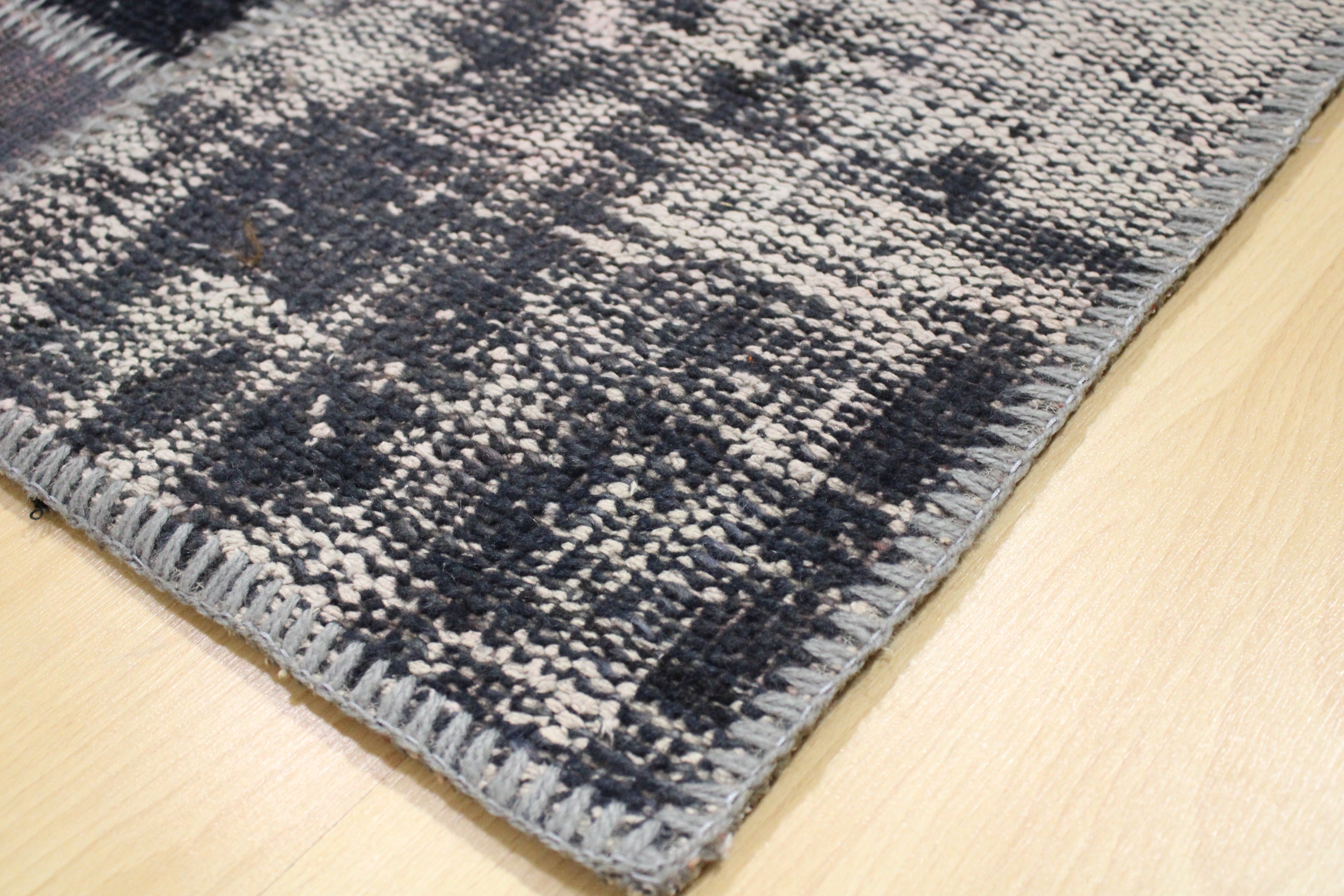 El Dokuma Kök Boya Yün Patchwork Halı