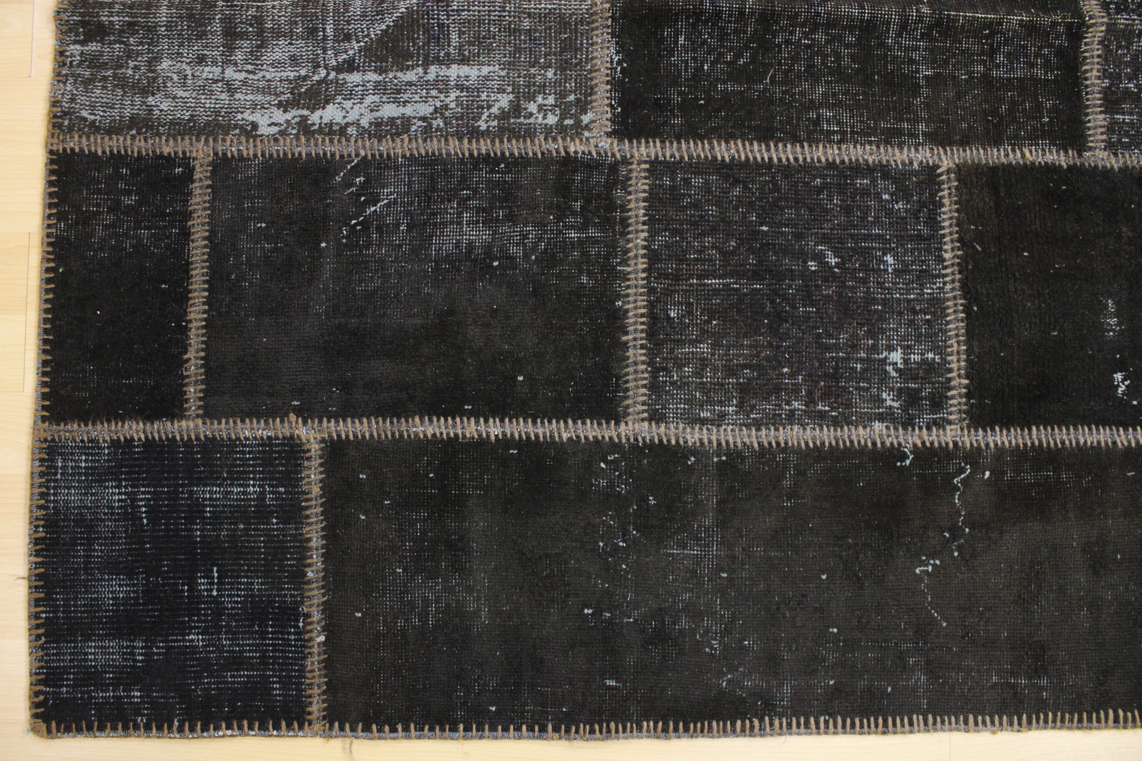 El Dokuma Kök Boya Yün Patchwork Halı