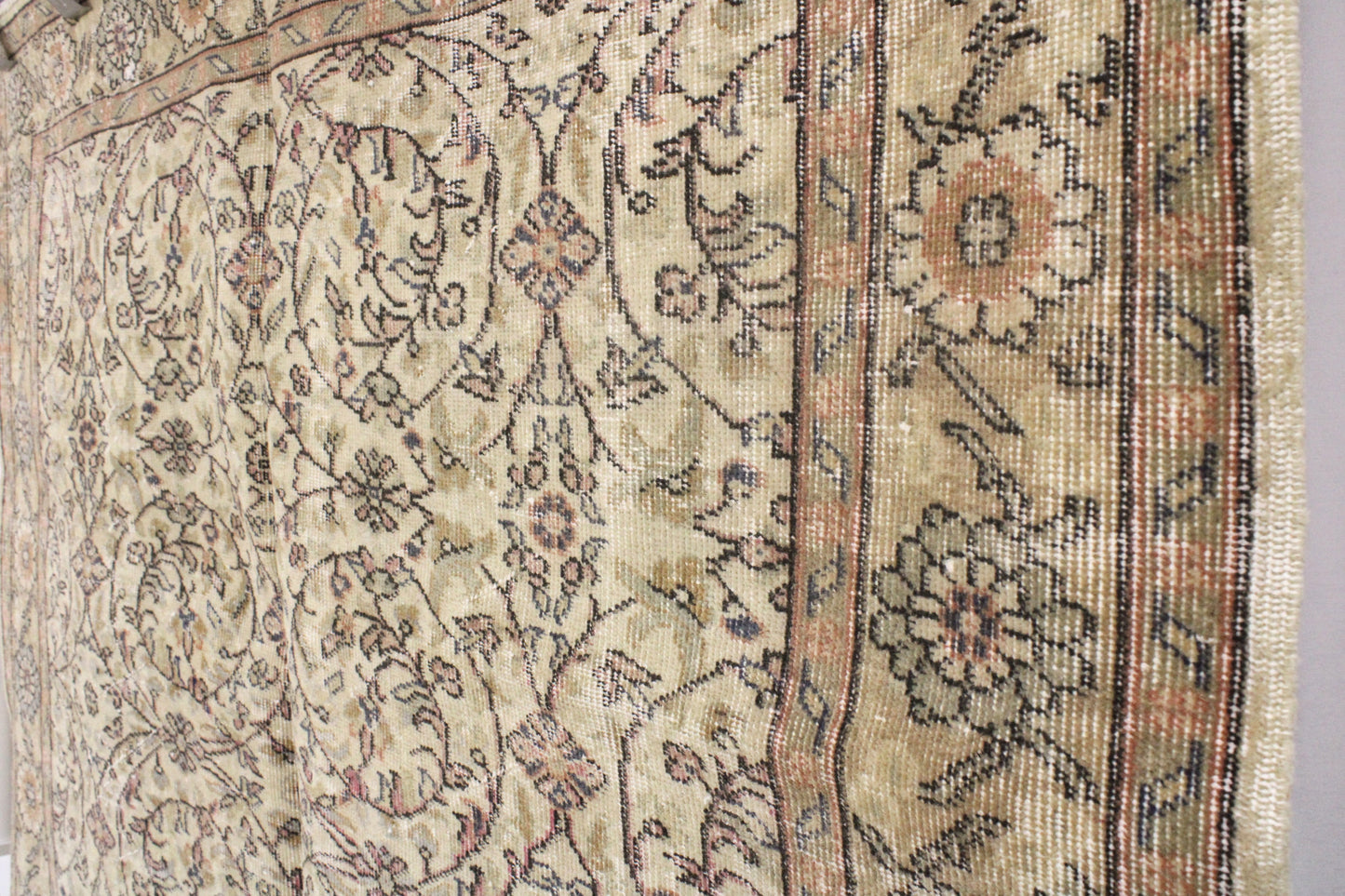 Hand-Knotted Vintage Turkish Rug (5'11" x 9'2")