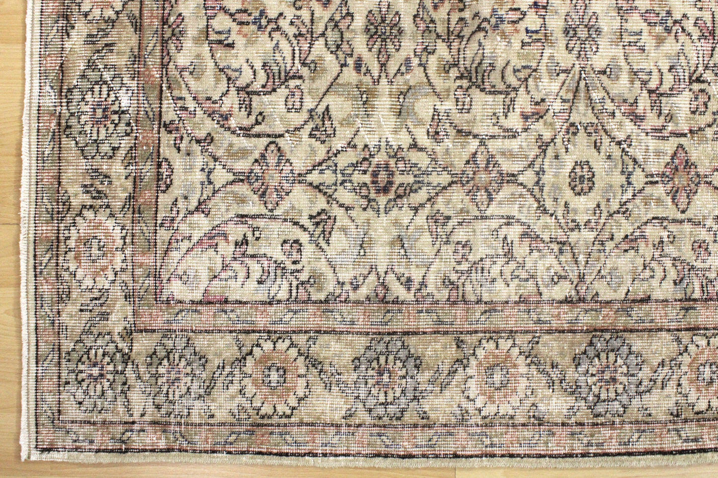 Hand-Knotted Vintage Turkish Rug (5'11" x 9'2")