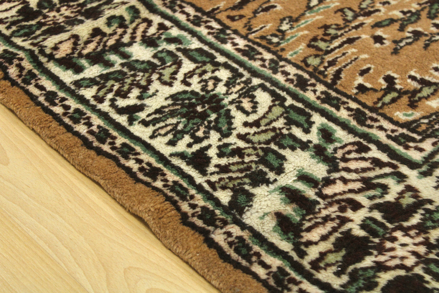 Hand-Knotted Vintage Turkish Rug (5'1" x 8'9")