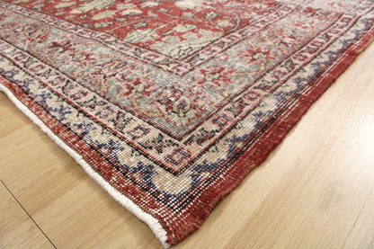 Hand-Knotted Vintage Turkish Rug (5'5" x 8'6")