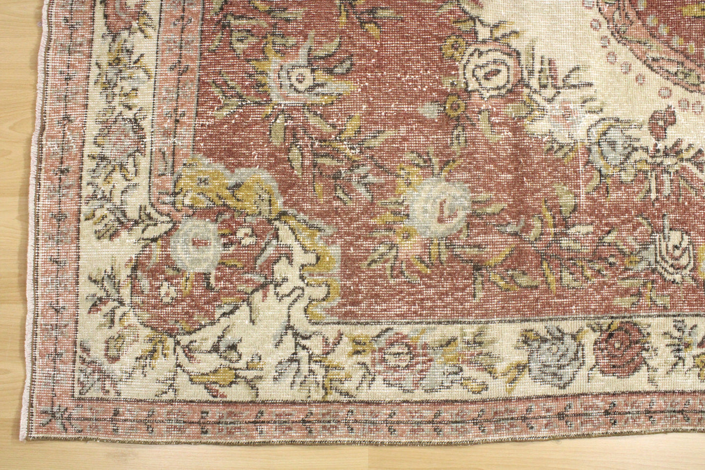 Hand-Knotted Vintage Turkish Rug (5'5" x 9'9")