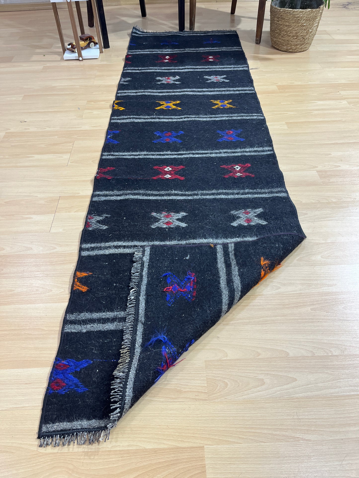 Handwoven Turkish Vintage Runner Kilim (2'4" x 8'6")