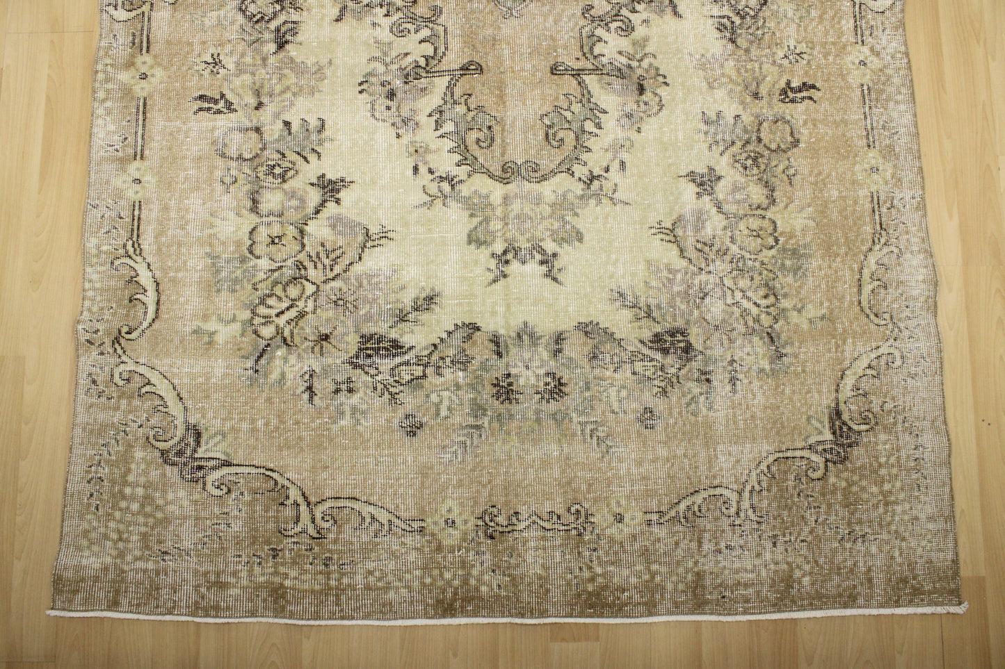 Hand-Knotted Vintage Turkish Rug (5'10" x 9'4")