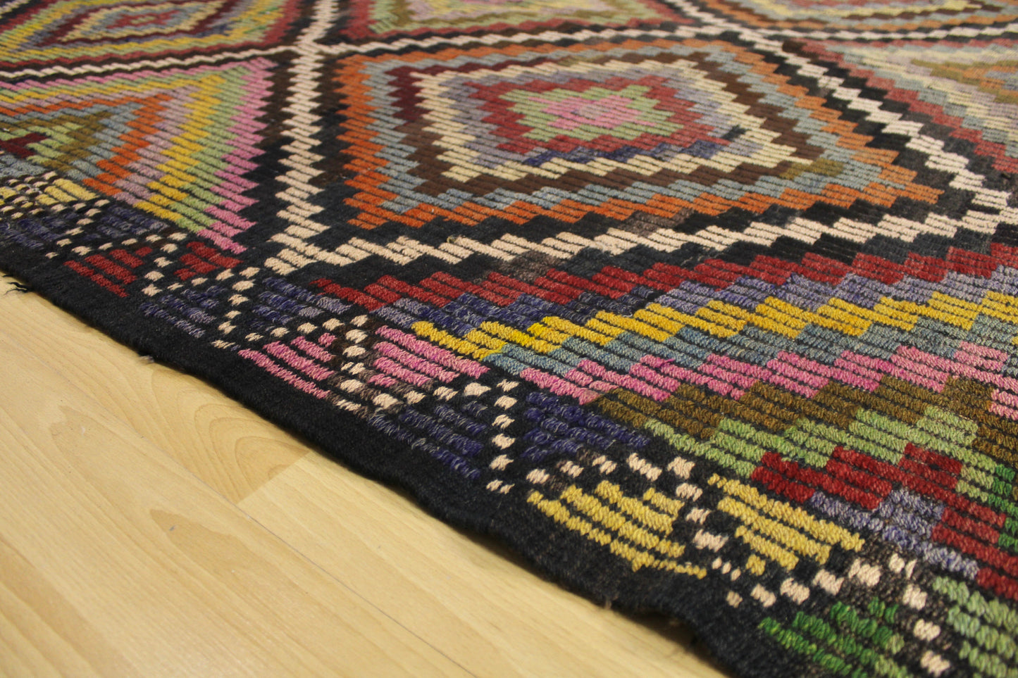 Handwoven Turkish Vintage Kilim (6'4" x 11'2")