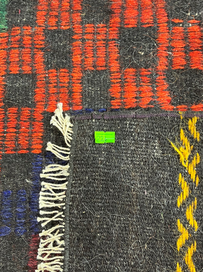 Handwoven Turkish Vintage Kilim (3'3" x 4'11")