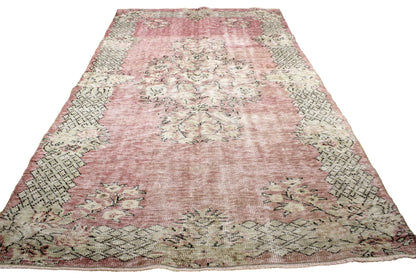 Hand-Knotted Vintage Turkish Rug (5'1" x 8'1")