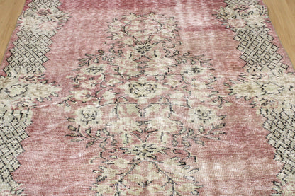 Hand-Knotted Vintage Turkish Rug (5'1" x 8'1")