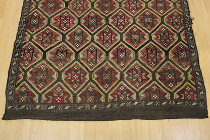 Handwoven Turkish Vintage Kilim (5'1" x 9'2")