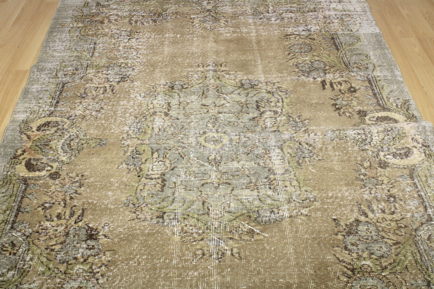 Hand-Knotted Vintage Turkish Rug (5'1" x 8'4")