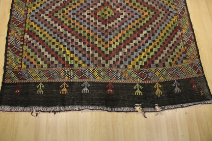 Handwoven Turkish Vintage Kilim (6'5" x 10'10")