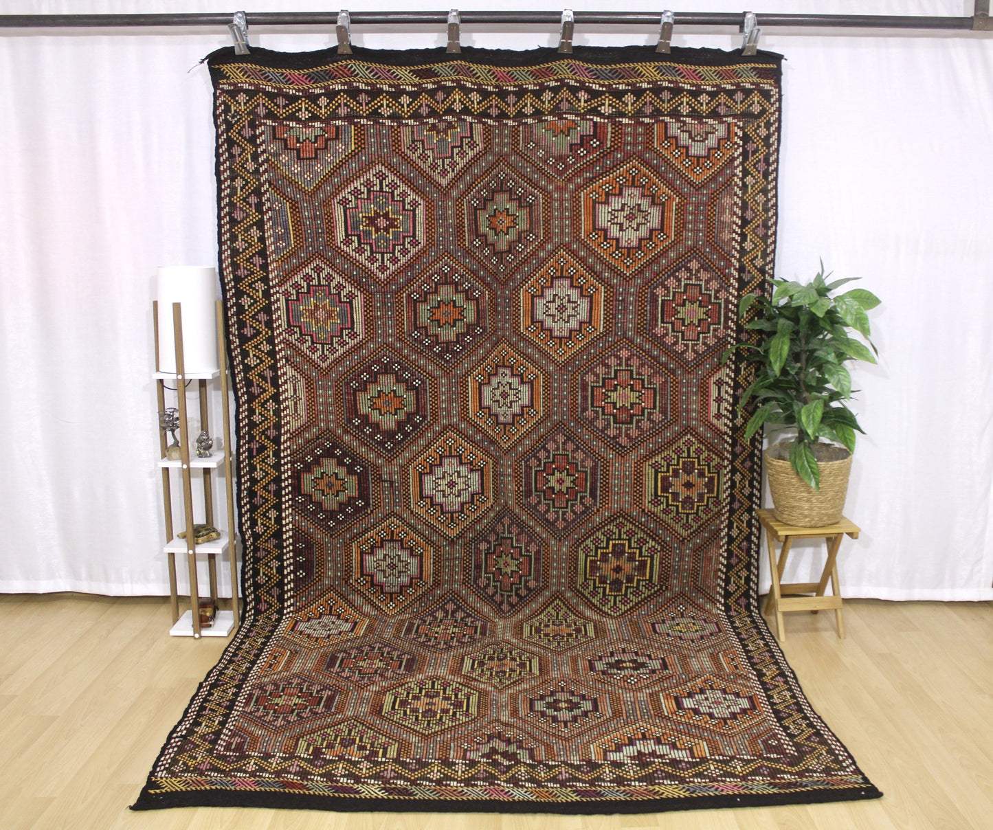 Handwoven Turkish Vintage Kilim (6'3" x 11'3")