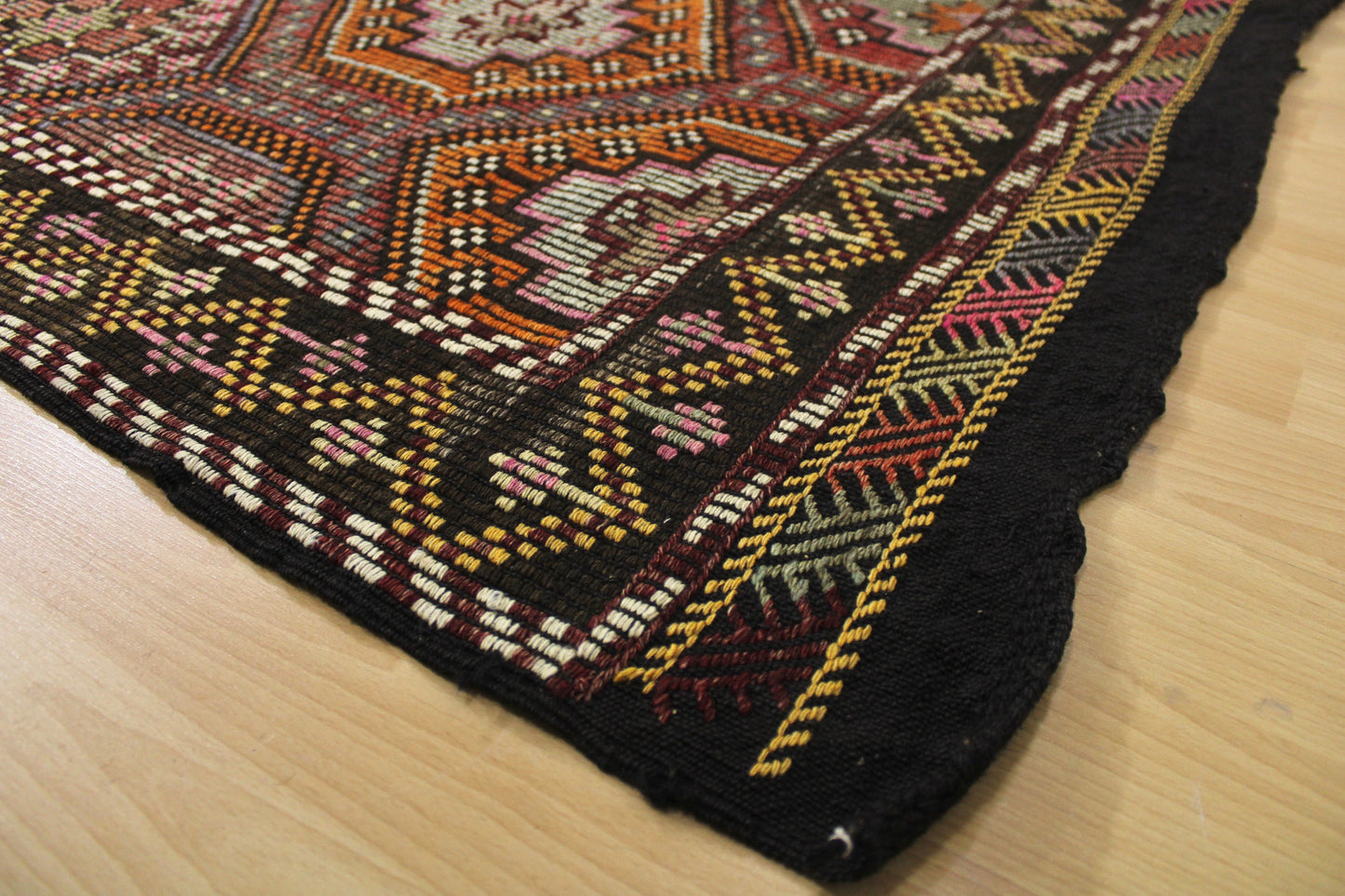 Handwoven Turkish Vintage Kilim (6'3" x 11'3")