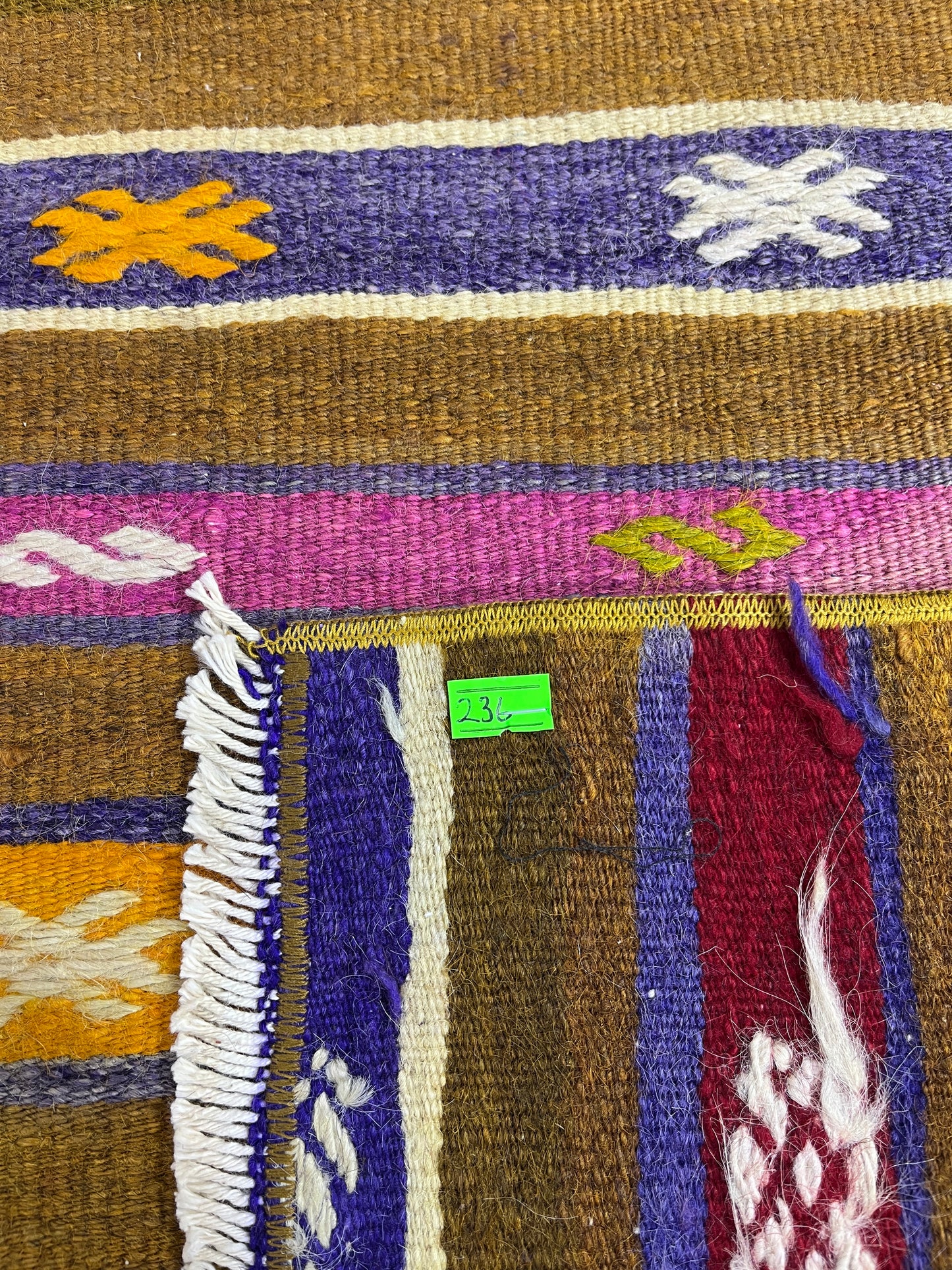 Handwoven Turkish Vintage Kilim (2'6" x 4'3")