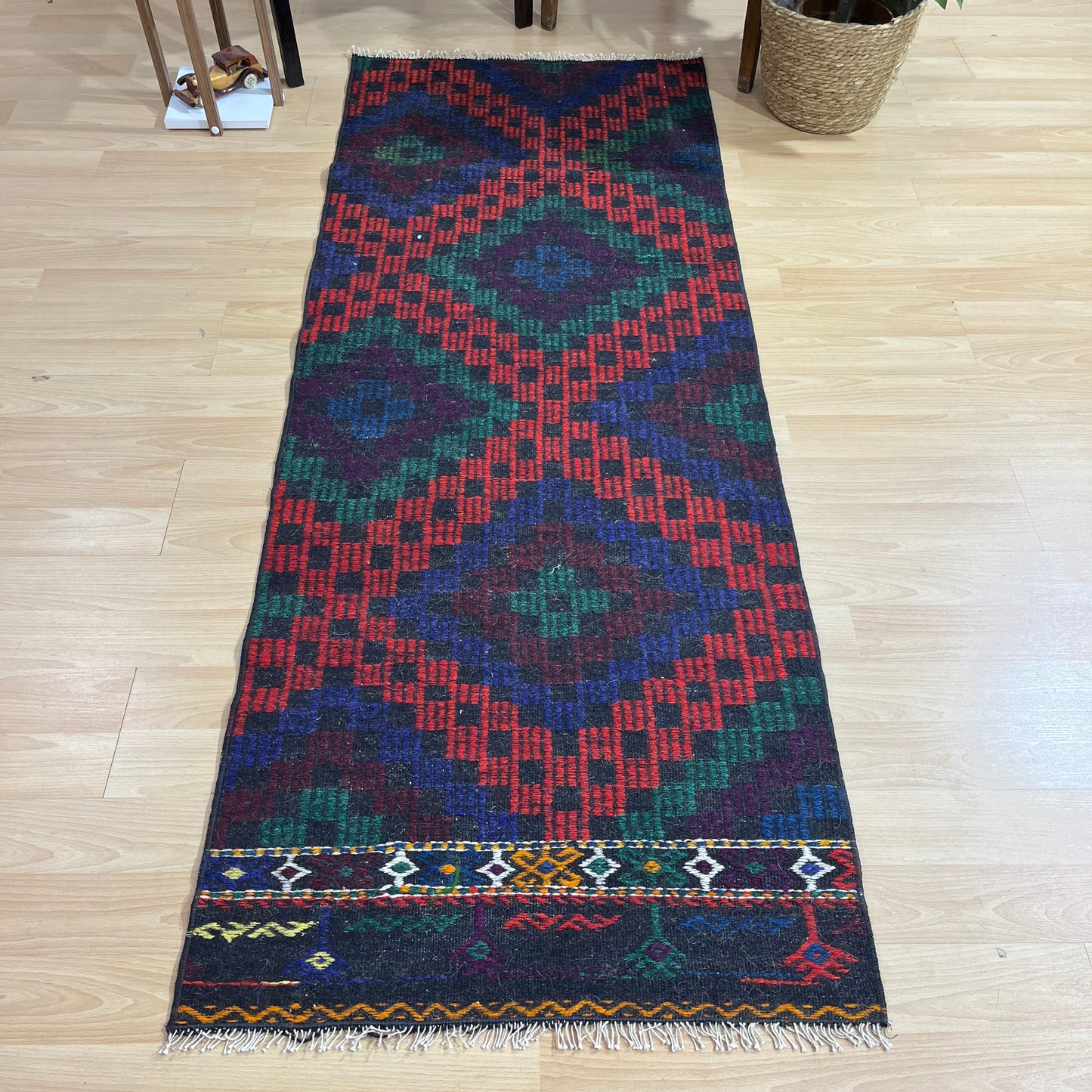 Handwoven Turkish Vintage Runner Kilim (2'8" x 6'11")