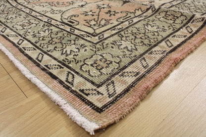 Hand-Knotted Vintage Turkish Rug (5'8" x 9'11")