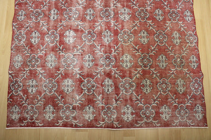 Hand-Knotted Vintage Turkish Rug (5'6" x 9'4")