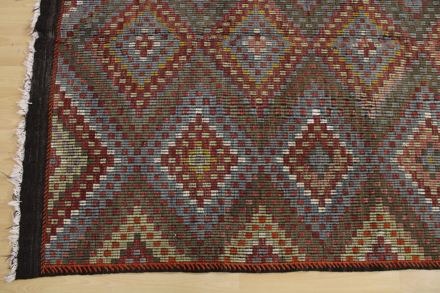 Handwoven Turkish Vintage Kilim (6'5" x 10'11")