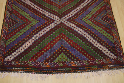 Handwoven Turkish Vintage Kilim (6'12" x 10'9")