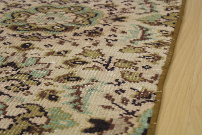 Hand-Knotted Vintage Turkish Rug (4'7" x 8'5")