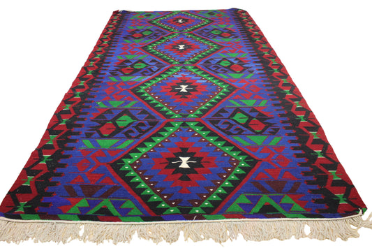 Handwoven Turkish Vintage Kilim (5'9" x 10'10")