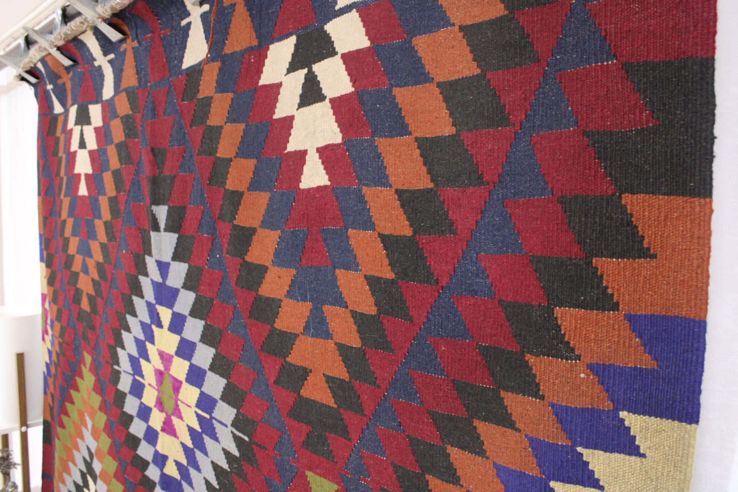 Handwoven Turkish Vintage Kilim (6'8" x 8'11")