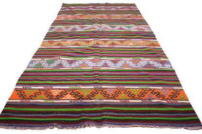 Handwoven Turkish Vintage Kilim (5'2" x 10'3")