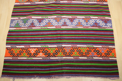 Handwoven Turkish Vintage Kilim (5'2" x 10'3")