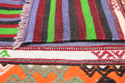 Handwoven Turkish Vintage Kilim (5'2" x 10'3")