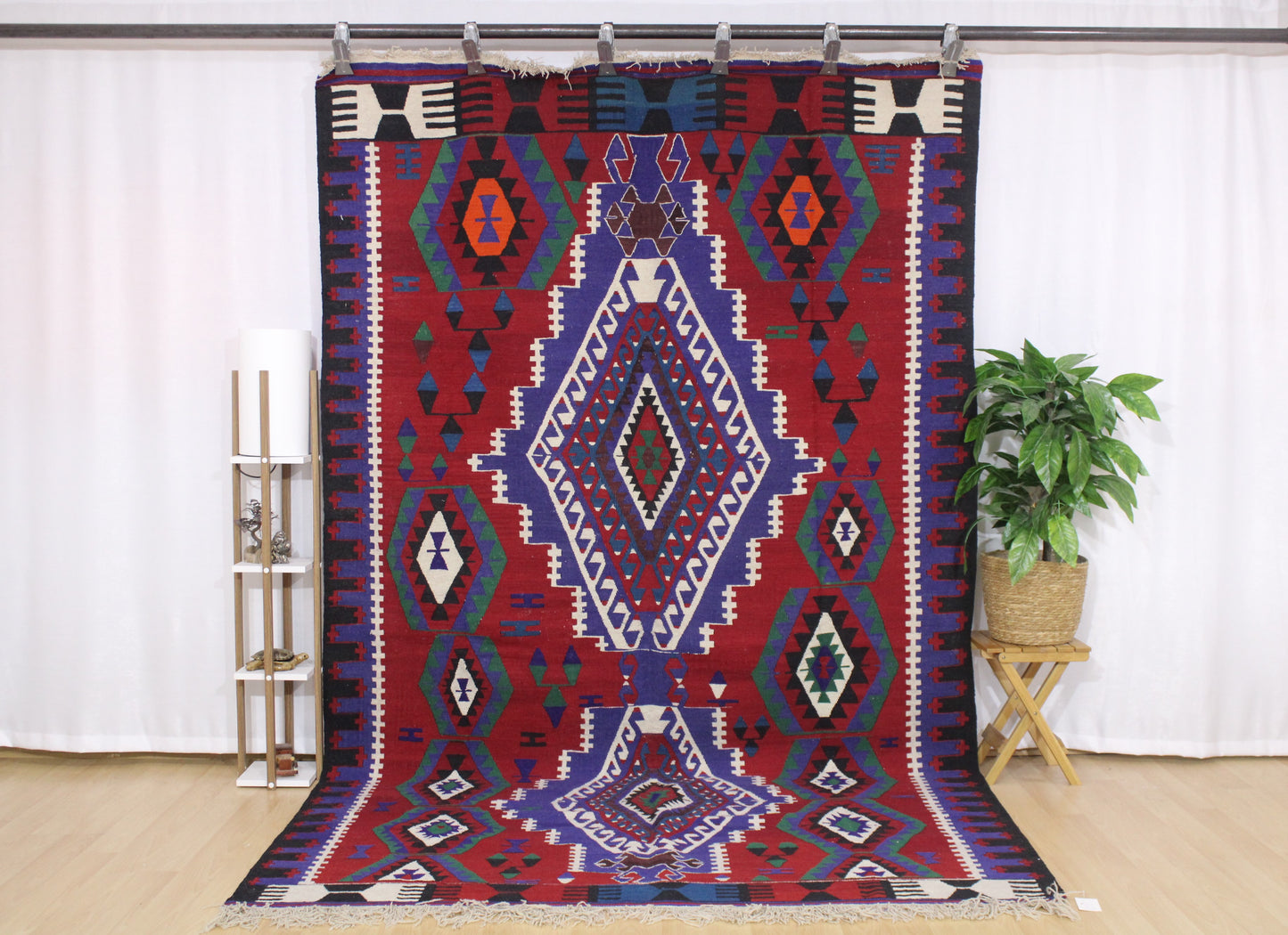 Handwoven Turkish Vintage Kilim (6'3" x 10'11")