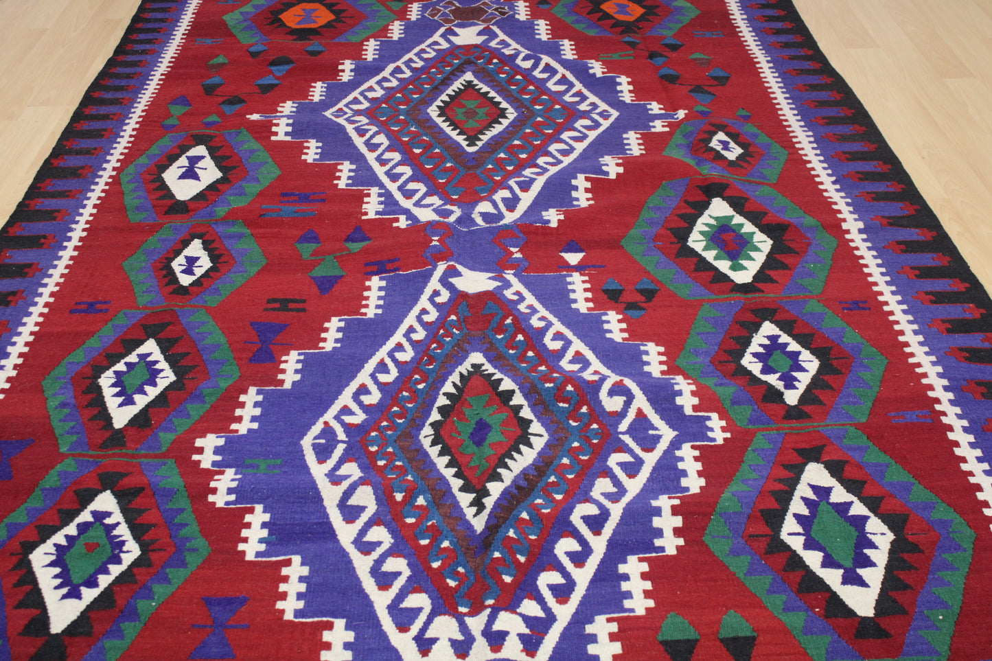 Handwoven Turkish Vintage Kilim (6'3" x 10'11")