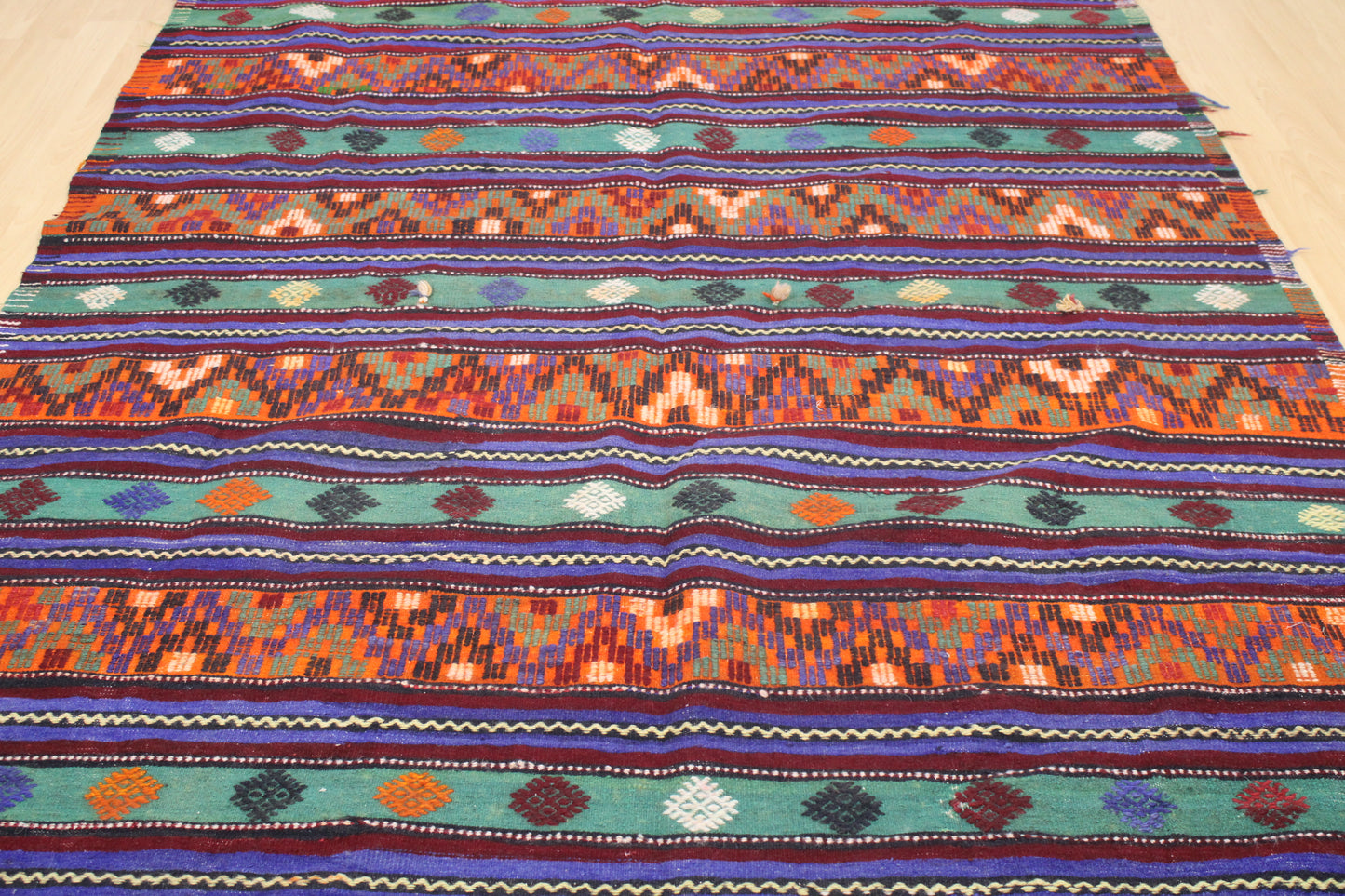 Handwoven Turkish Vintage Kilim (6'1" x 10'8")