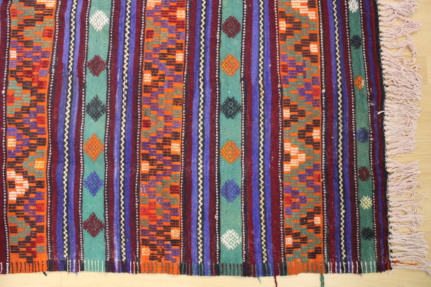 Handwoven Turkish Vintage Kilim (6'1" x 10'8")