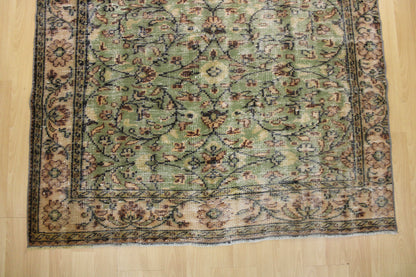 Hand-Knotted Vintage Turkish Rug (5'1" x 8'3")