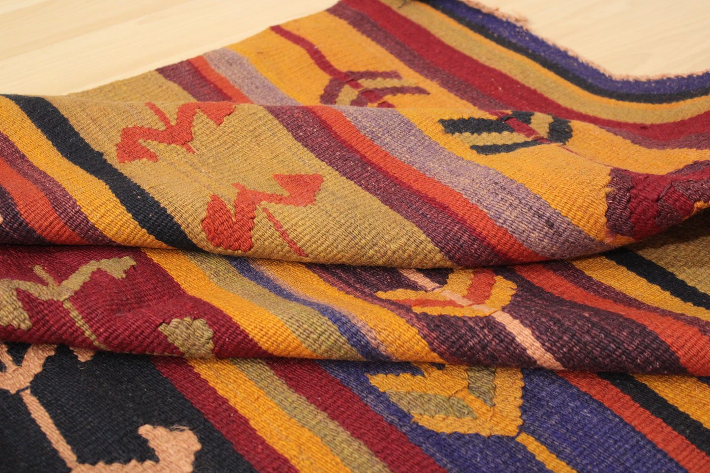 Handwoven Turkish Vintage Runner Kilim (3'11" x 9'9")