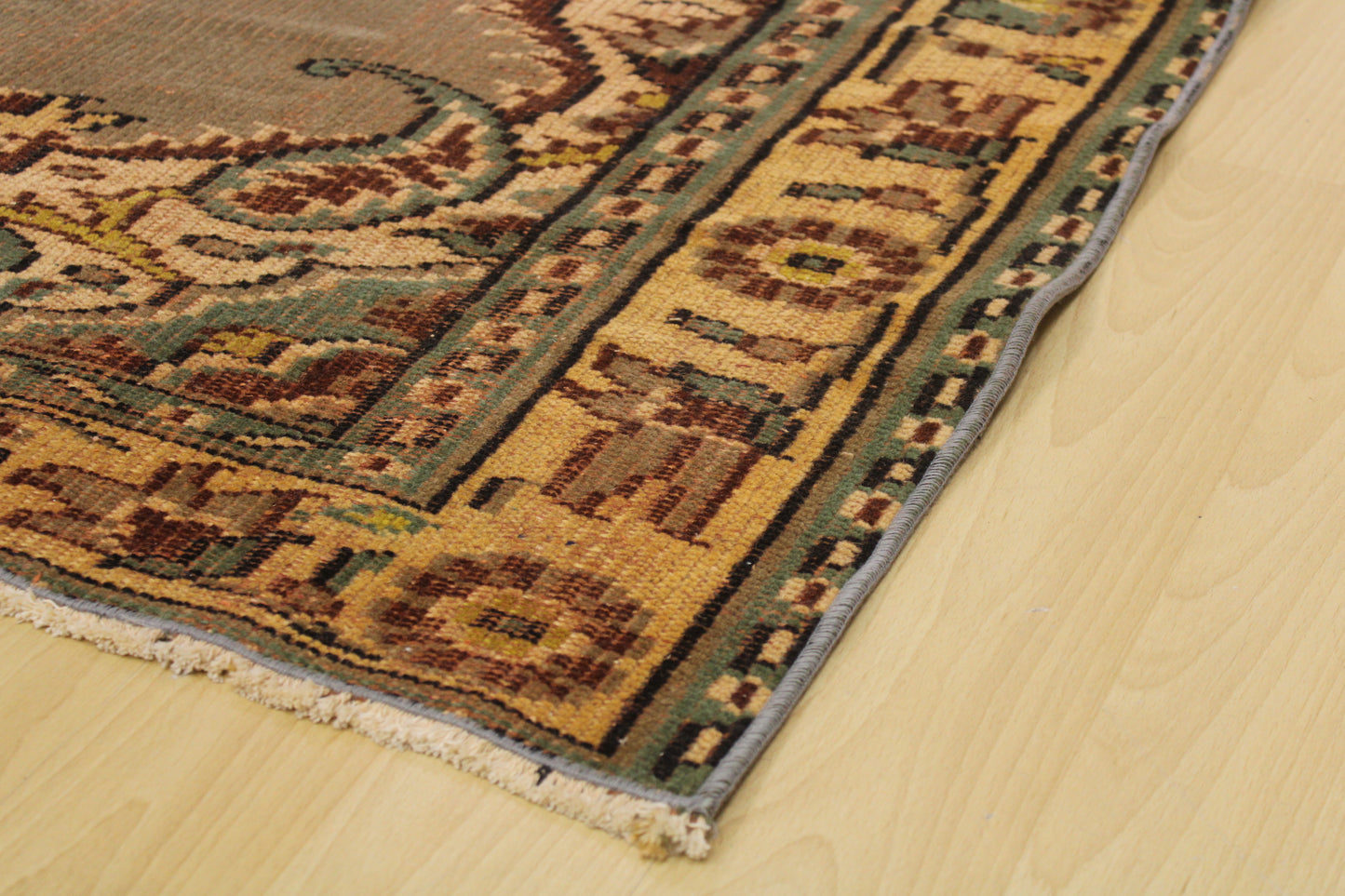 Hand-Knotted Vintage Turkish Rug (5'1" x 7'11")