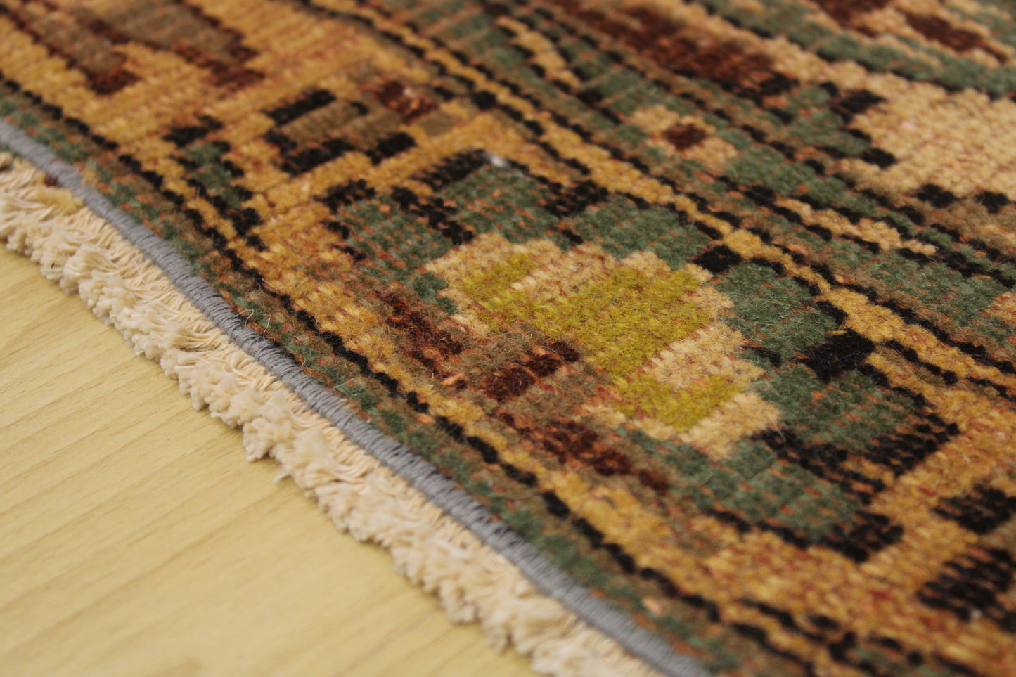 Hand-Knotted Vintage Turkish Rug (5'1" x 7'11")