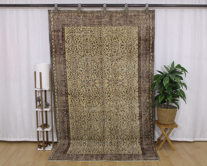 Hand-Knotted Vintage Turkish Rug (5'2" x 8'10")