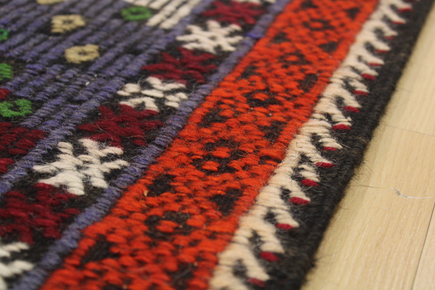 Handwoven Turkish Vintage Kilim (5'9" x 12'2")