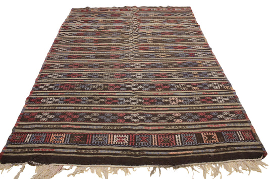 Handwoven Turkish Vintage Kilim (5'8" x 8'11")