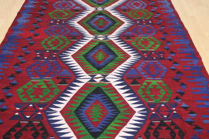 Handwoven Turkish Vintage Kilim (5'6" x 10'6")