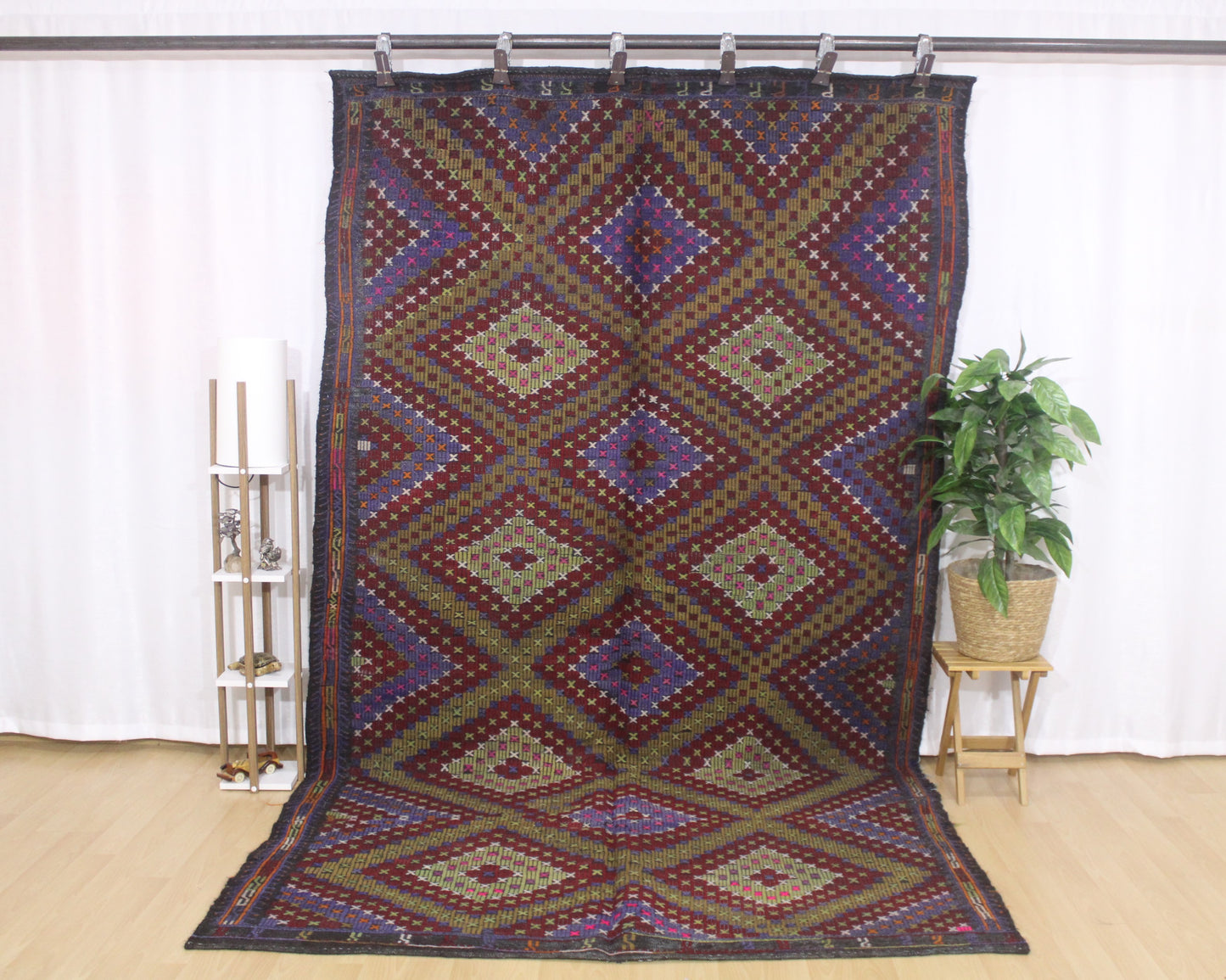 Handwoven Turkish Vintage Kilim (6'2" x 10'10")