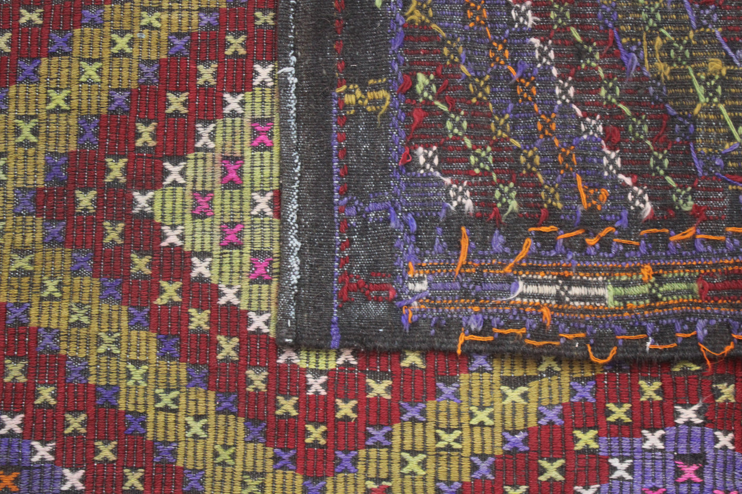 Handwoven Turkish Vintage Kilim (6'2" x 10'10")