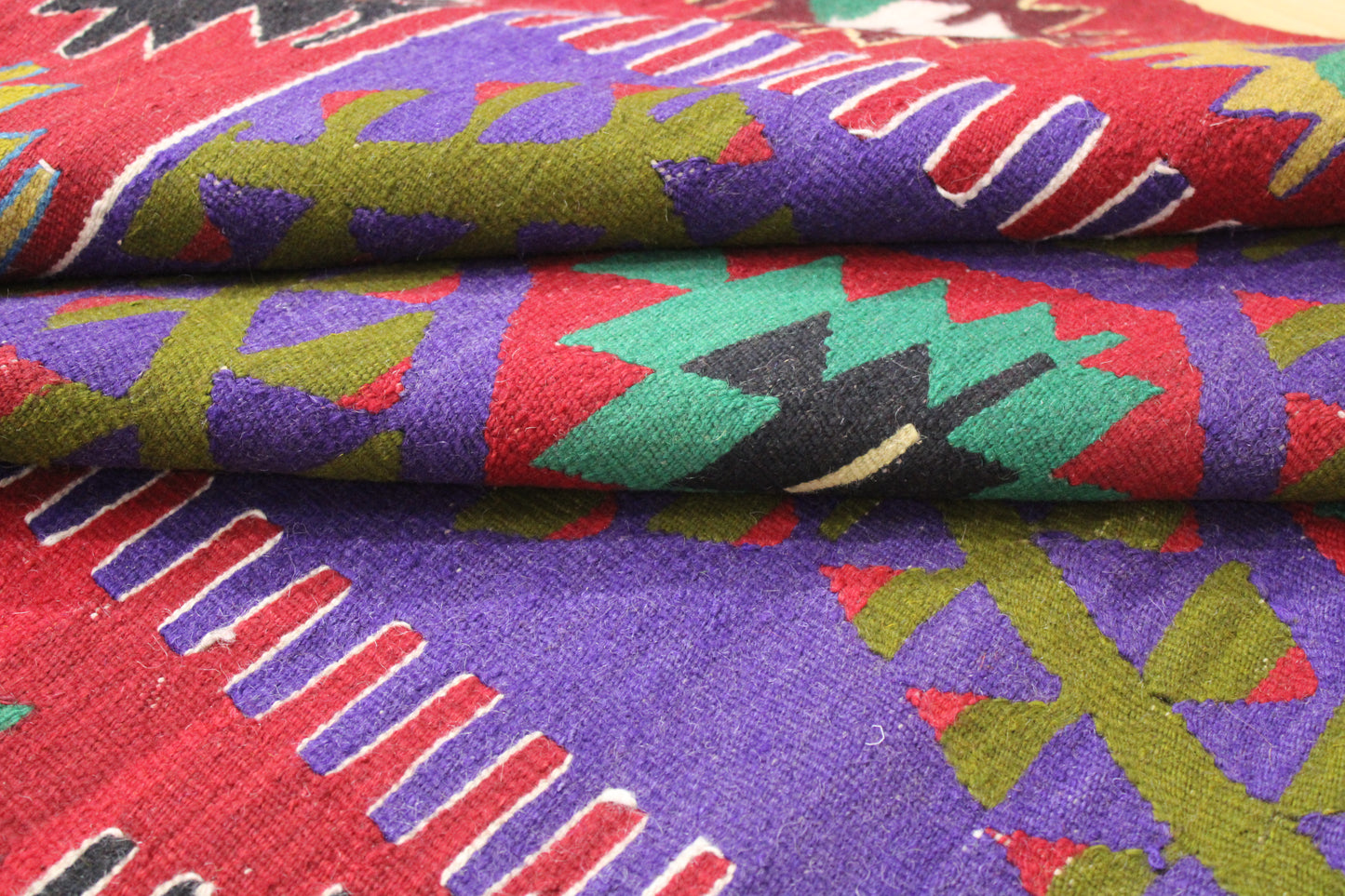 Handwoven Turkish Vintage Kilim (3'4" x 17'5")