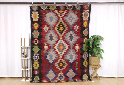 Handwoven Turkish Vintage Kilim (5'5" x 7'12")