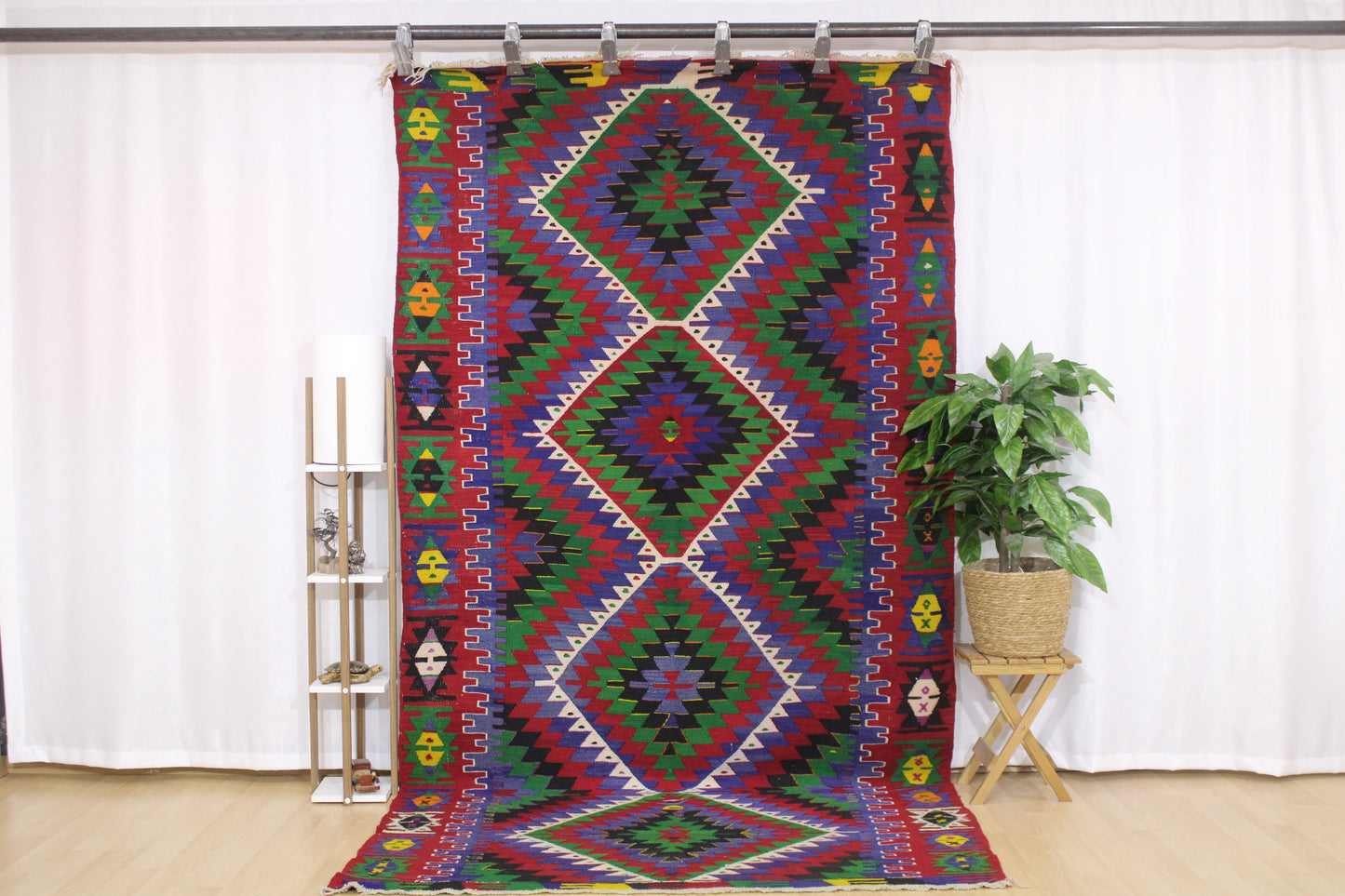 Handwoven Turkish Vintage Kilim (5'3" x 10'0")