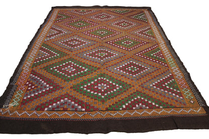 Handwoven Turkish Vintage Kilim (6'5" x 9'7")