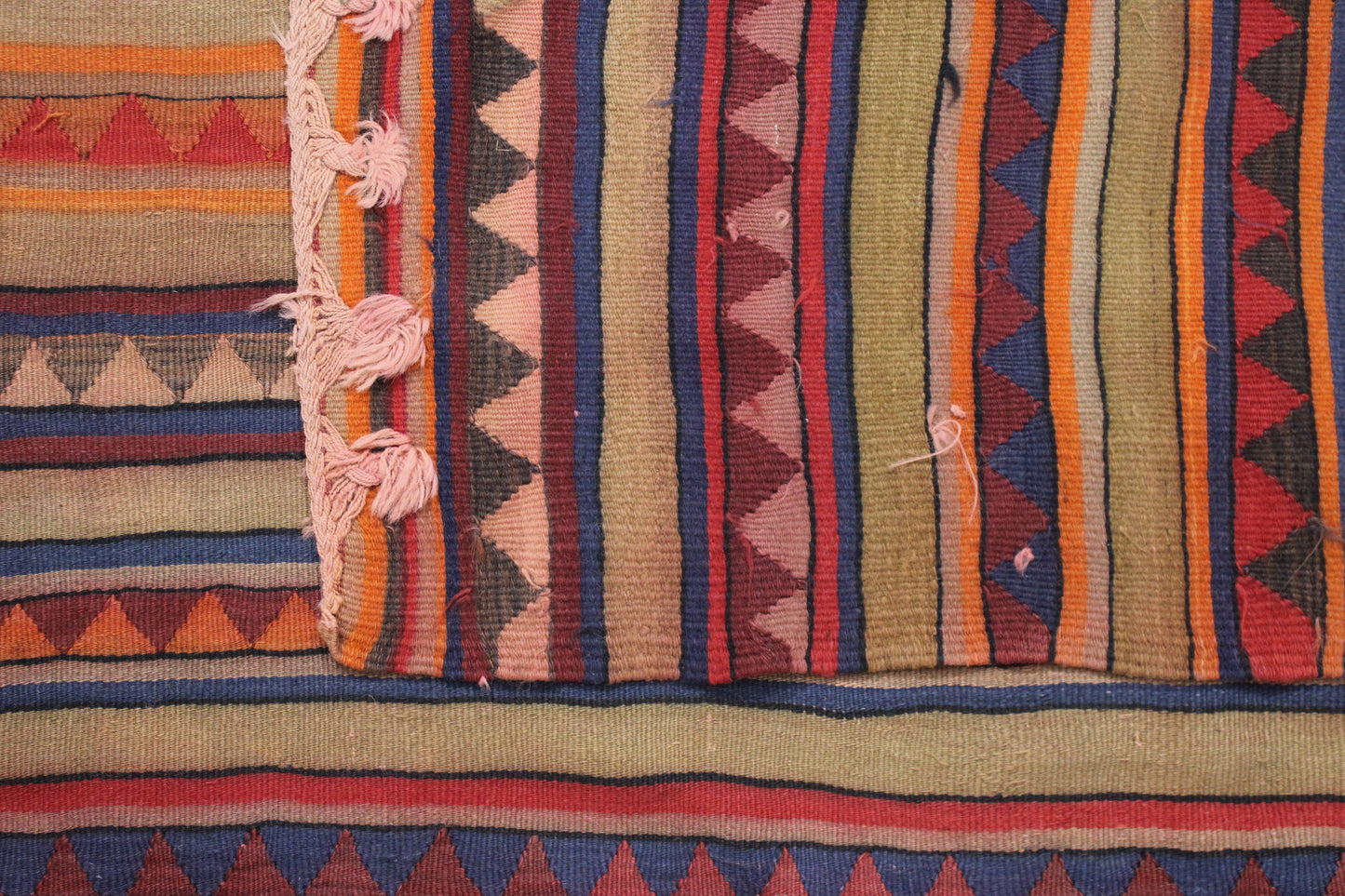 Handwoven Turkish Vintage Kilim (5'5" x 10'3")